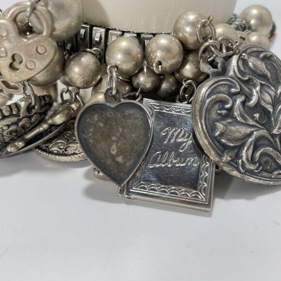 Vtg Silver Tone Heart Charm Bracelet Expandable Band Mixed Heart Lock Key Charm - Picture 5 of 12